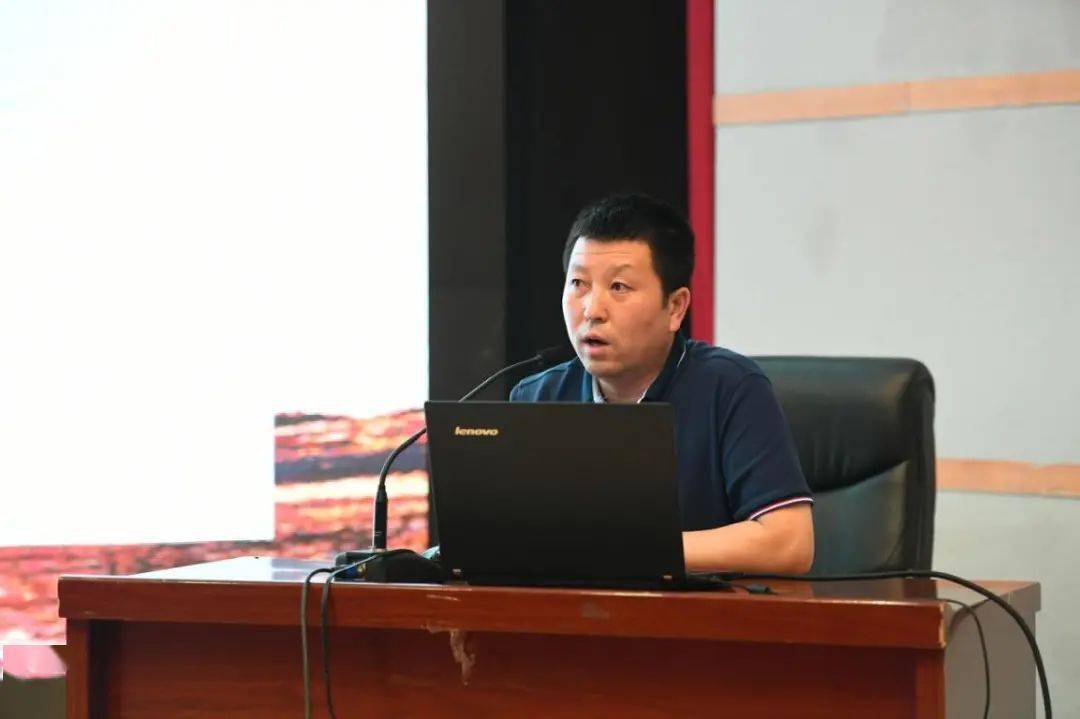 美国特朗普最新警告，应对政策动向的全面指南